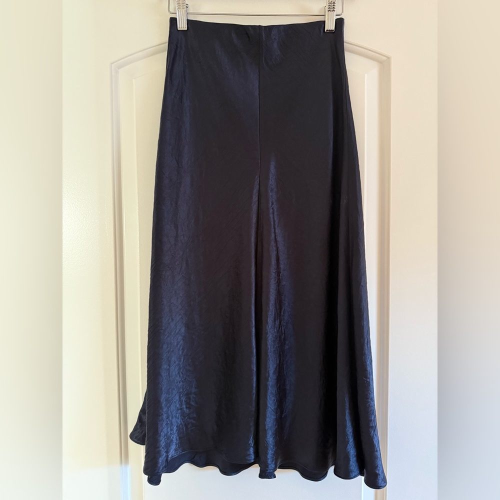 Aritzia Babaton Skirt, Size 2, only worn twice